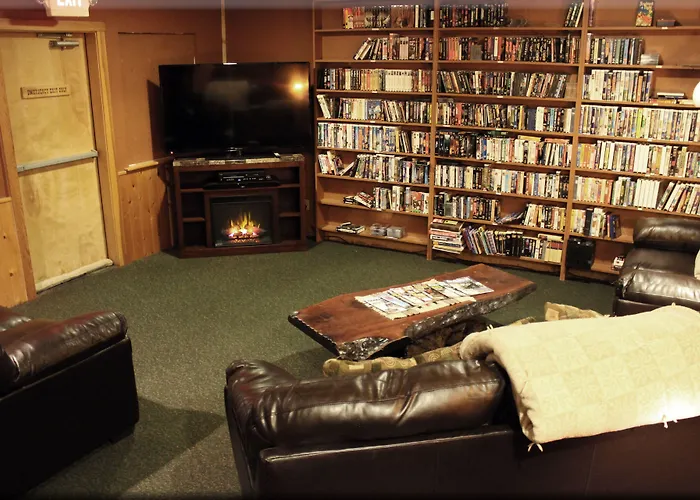 Old Corral Hotel 4*